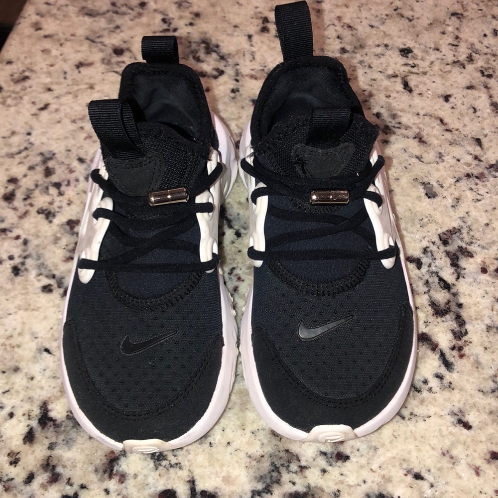 Nike Prestos